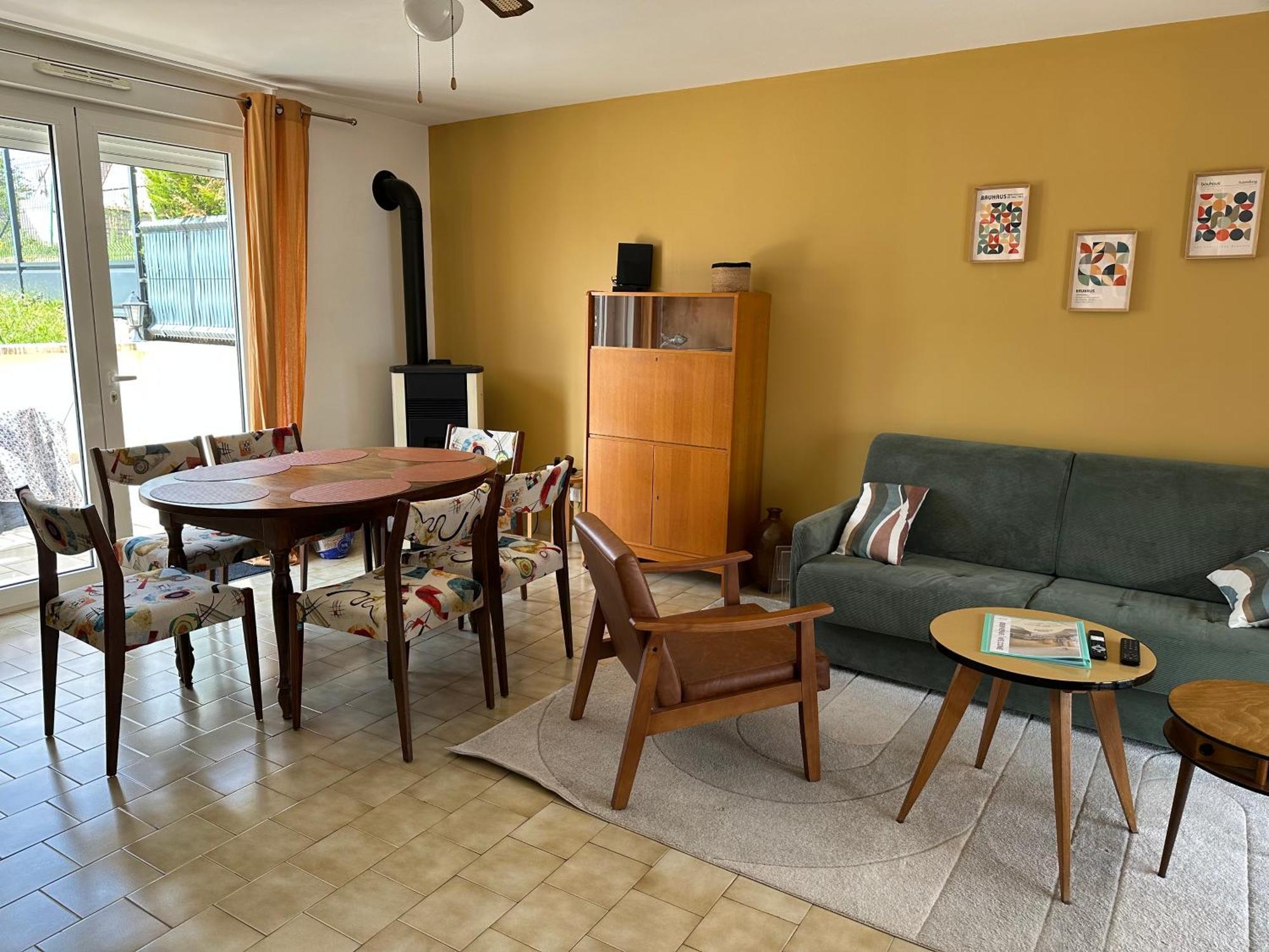 Maison Seventies Climatisee, Parking Prive Chablis Exterior photo